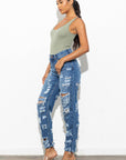 Super Distressed High Waist Jeans