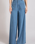 Wide Leg Jeans with Front Pockets